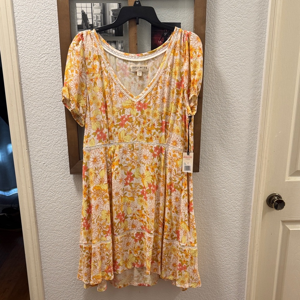 Idyllwind fueled by Miranda Lambert Floral Short Sleeve Dress
